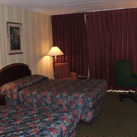A Victory Inn & Suites - Ann Arbor Bagian luar foto